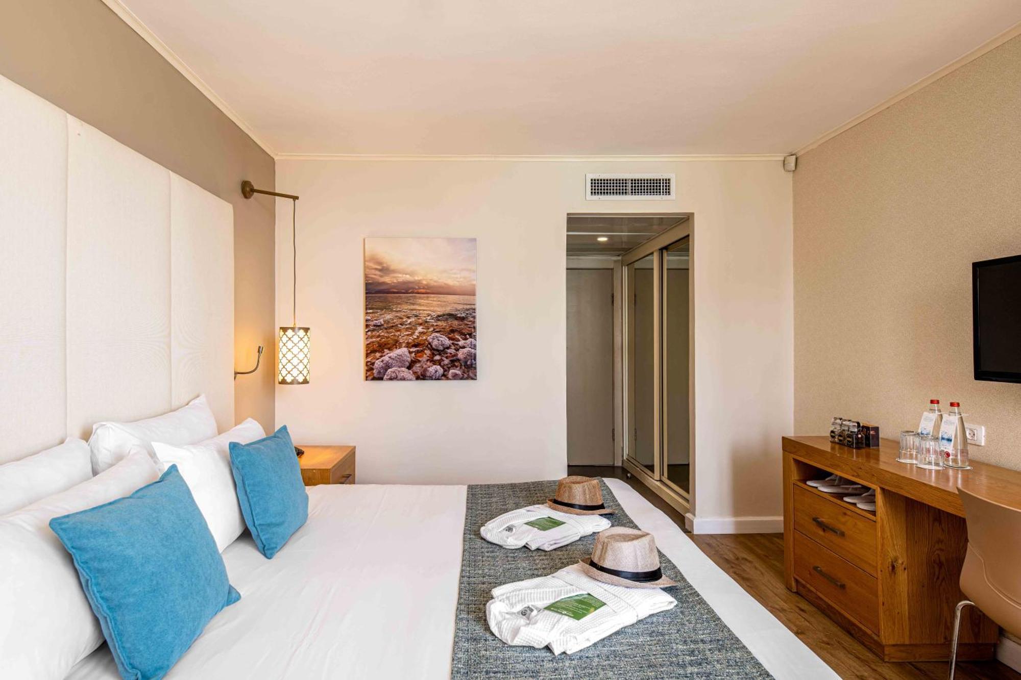 Oasis Spa Club Dead Sea Hotel - 18 Plus Эйн-Бокек Экстерьер фото